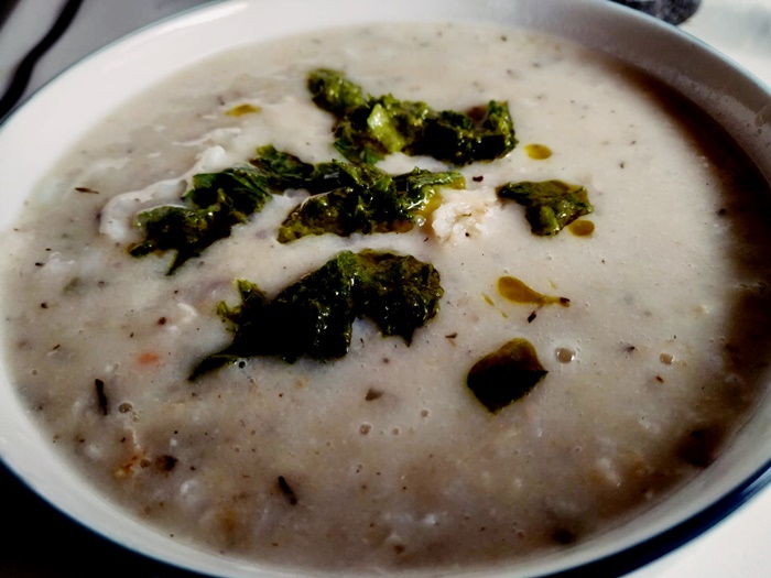 wild parsley anhtriscus sylvestris oil avgolemono chicken lemon juice