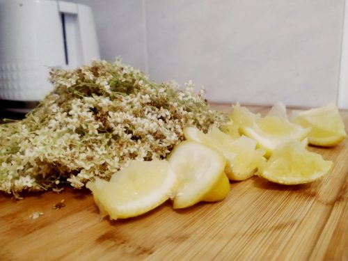 elderflower, cordial, syrup, sambucus nigra, summer